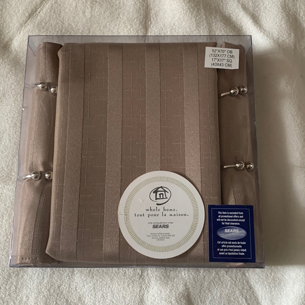 NWT taupe tablecloth and napkins